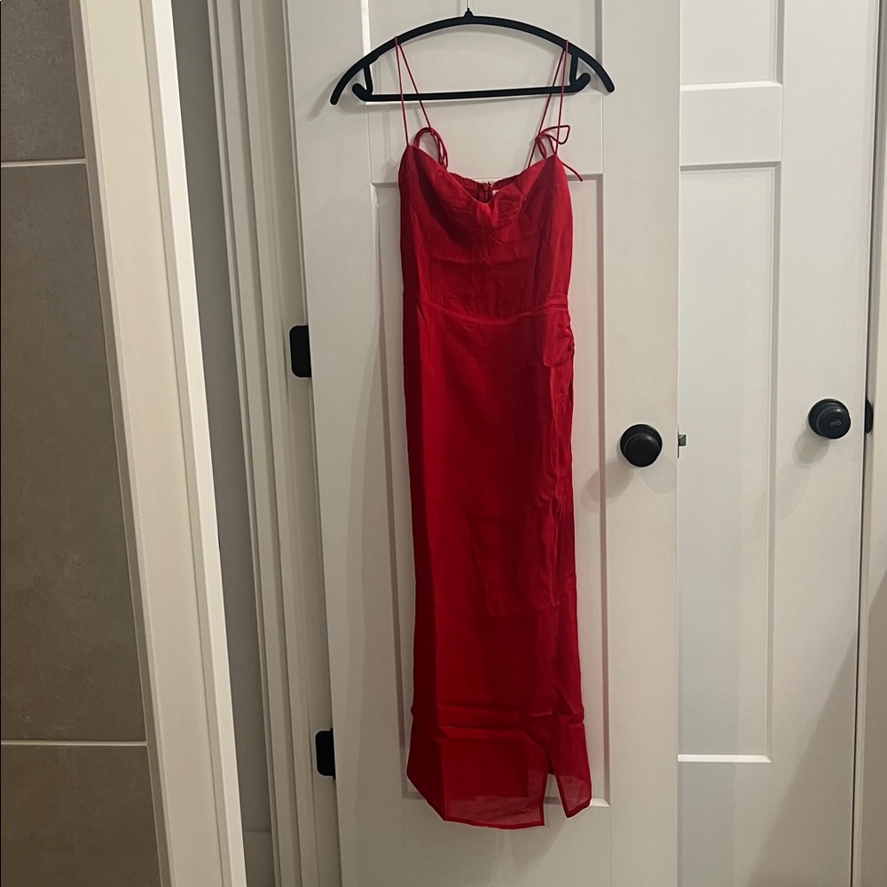 Reformation Kourtney Dress in Cherry Red - Picture 8 of 14